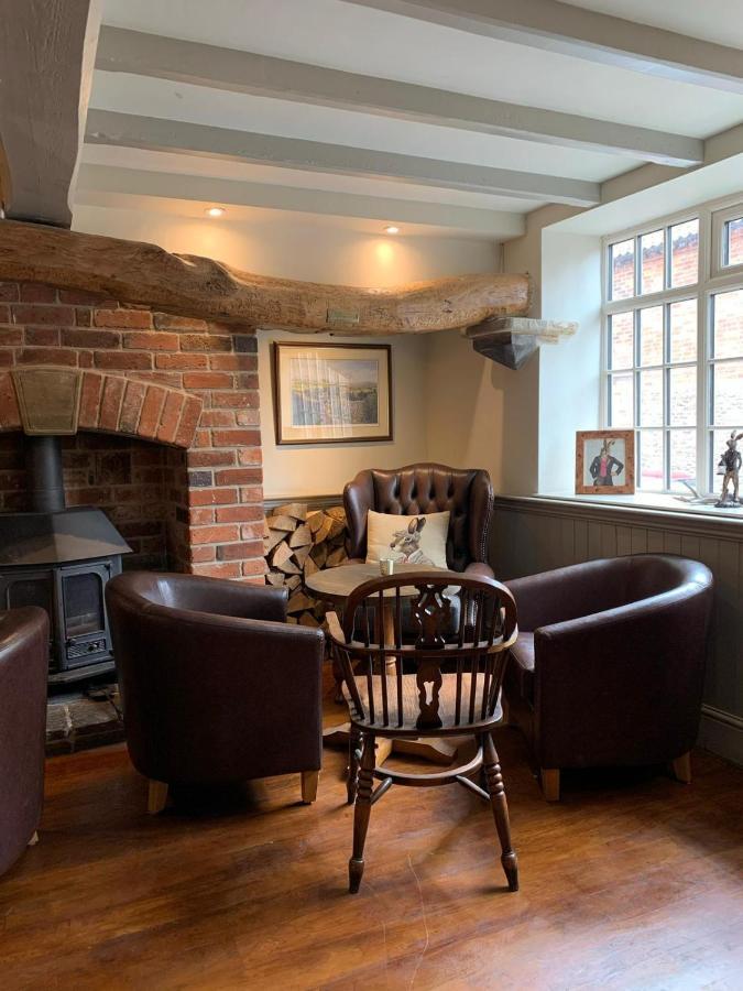 The Boot And Shoe Inn Flintham Kültér fotó
